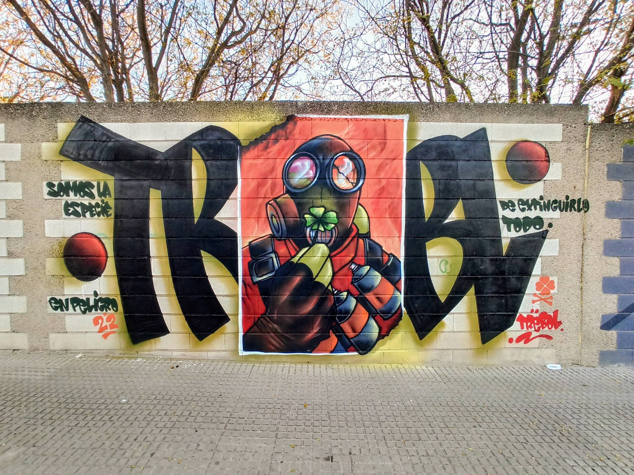 Trébol&mdash;Pyro