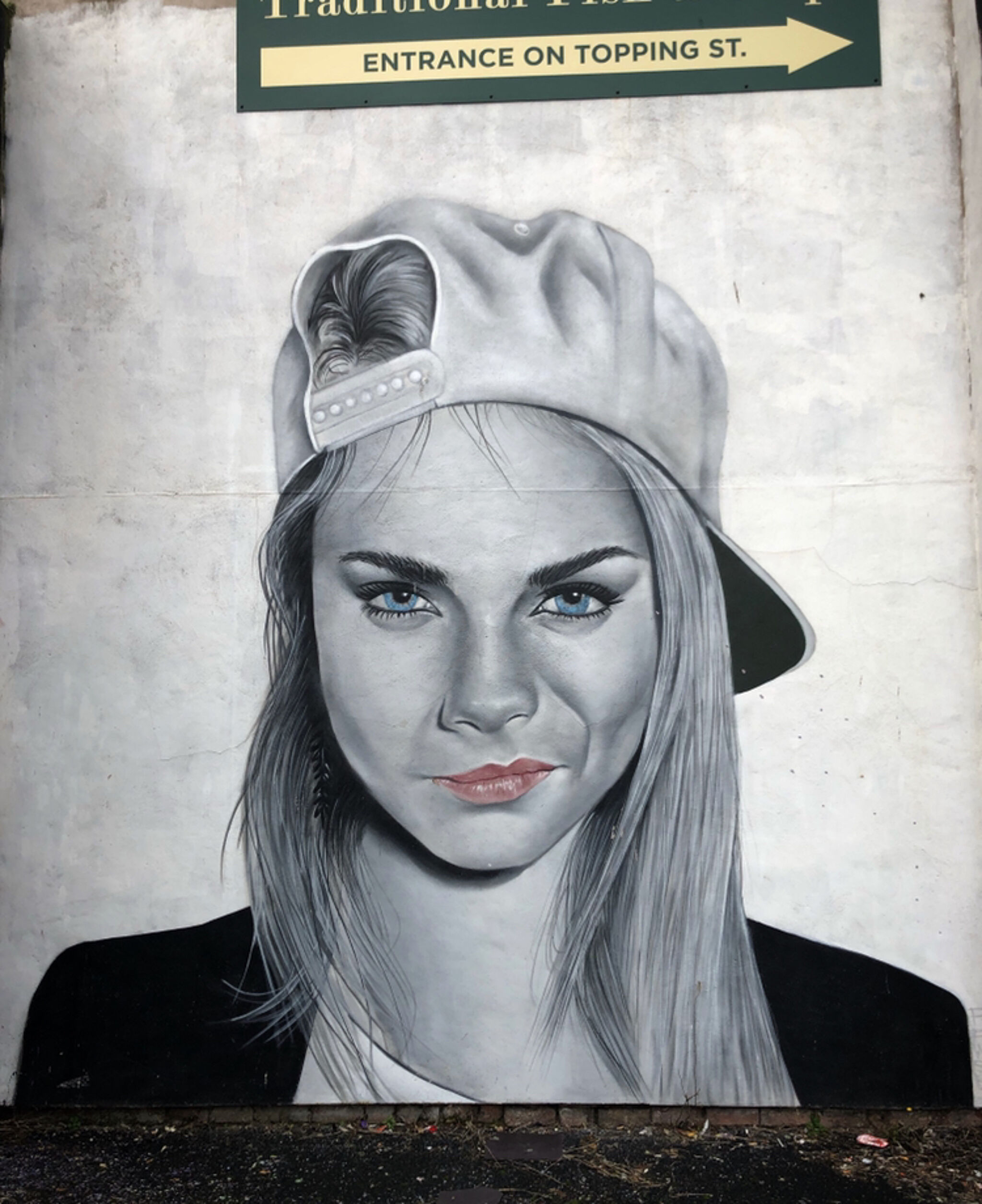 Pawski&mdash;Women portait