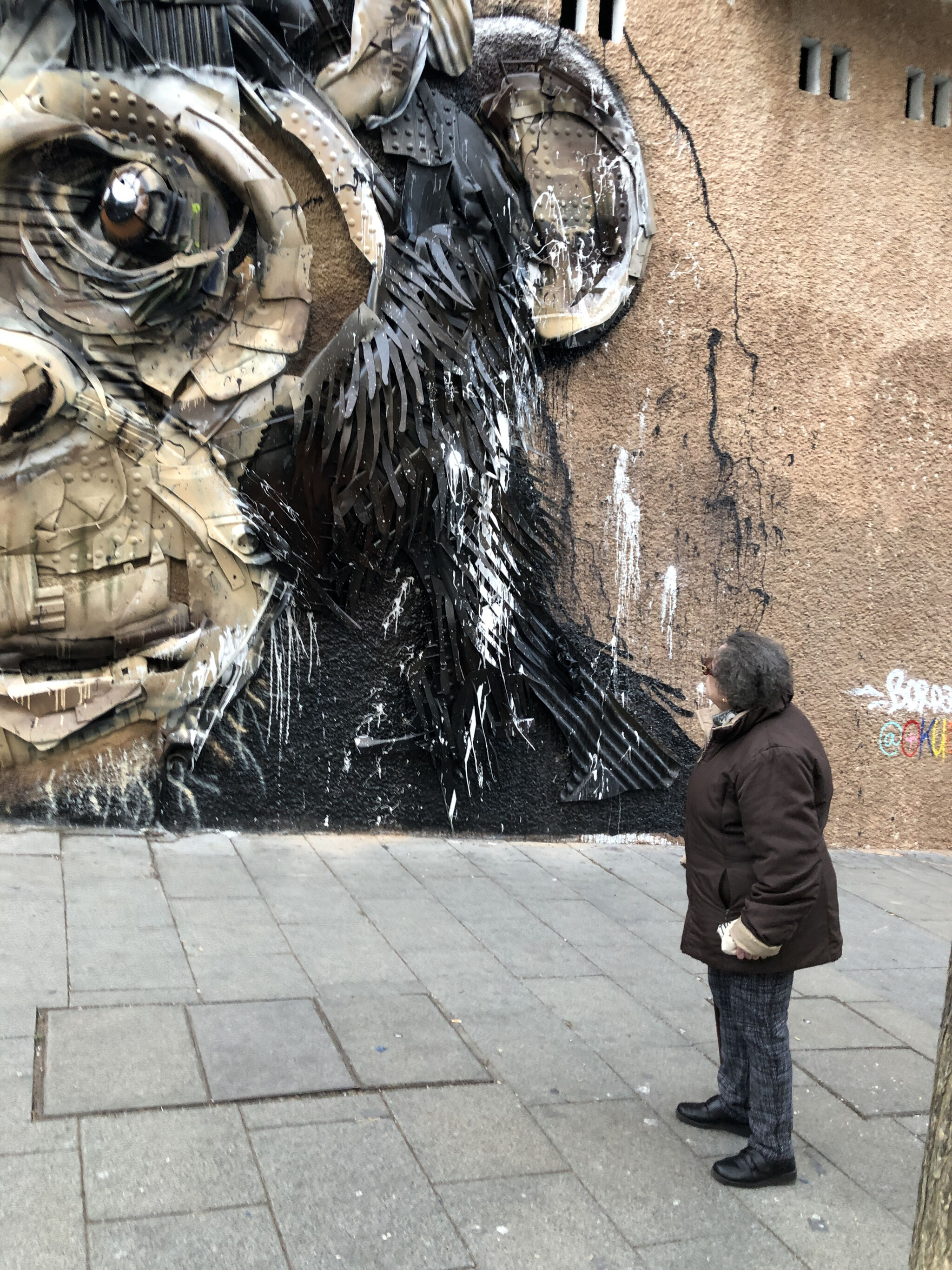 Okuda, Bordalo ll&mdash;Mixed Chimp