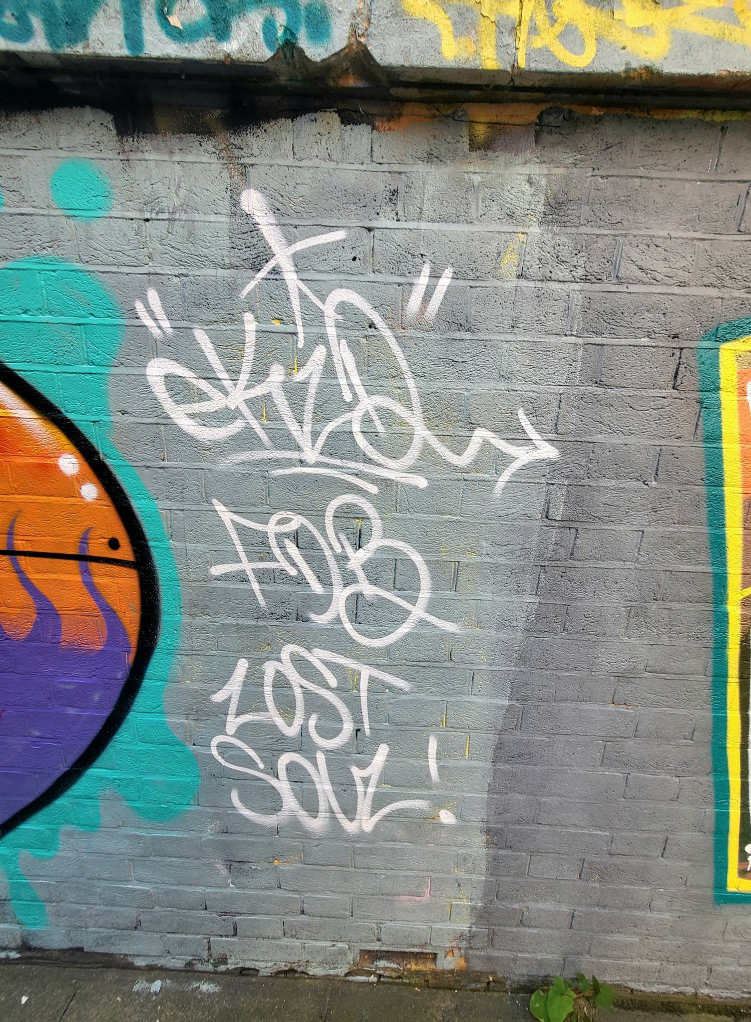 Fark, Roo Abrook, Kloth, NZIE, Sarnie, Nova, South Soak, Berk MLC, Pogo, Mistersamo, RoosArt&mdash;Southsea Ghetto (various artists)