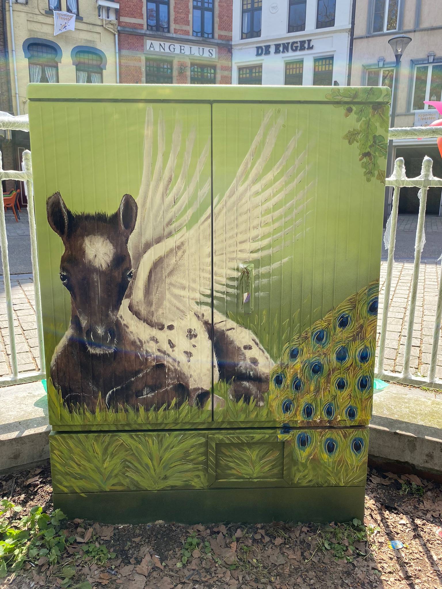 Peacocktreatment&mdash;Tour Elentrik - Parkdieren
