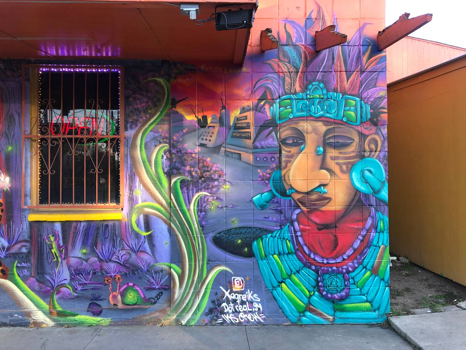 Xaqre IksAxk, Dot Real&mdash;Reyna Roja Maya (Mayan Red Queen)