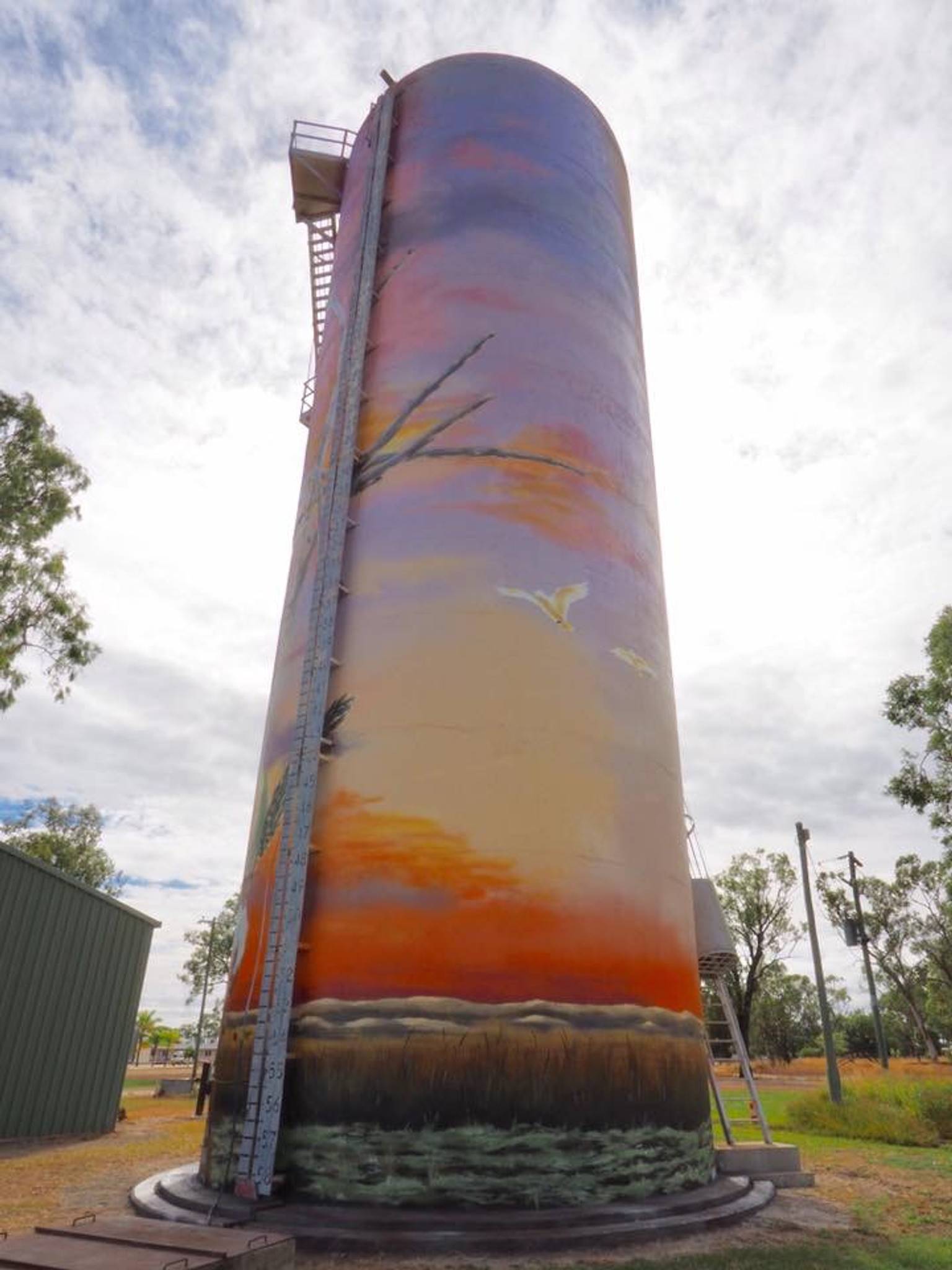 Sam Wilkinson (On The Leans)&mdash;Moura Water Tower
