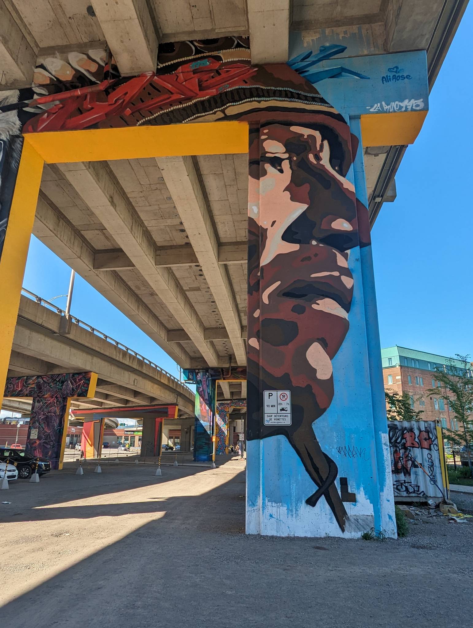 La Rue, Street Art In Action&mdash;La rue