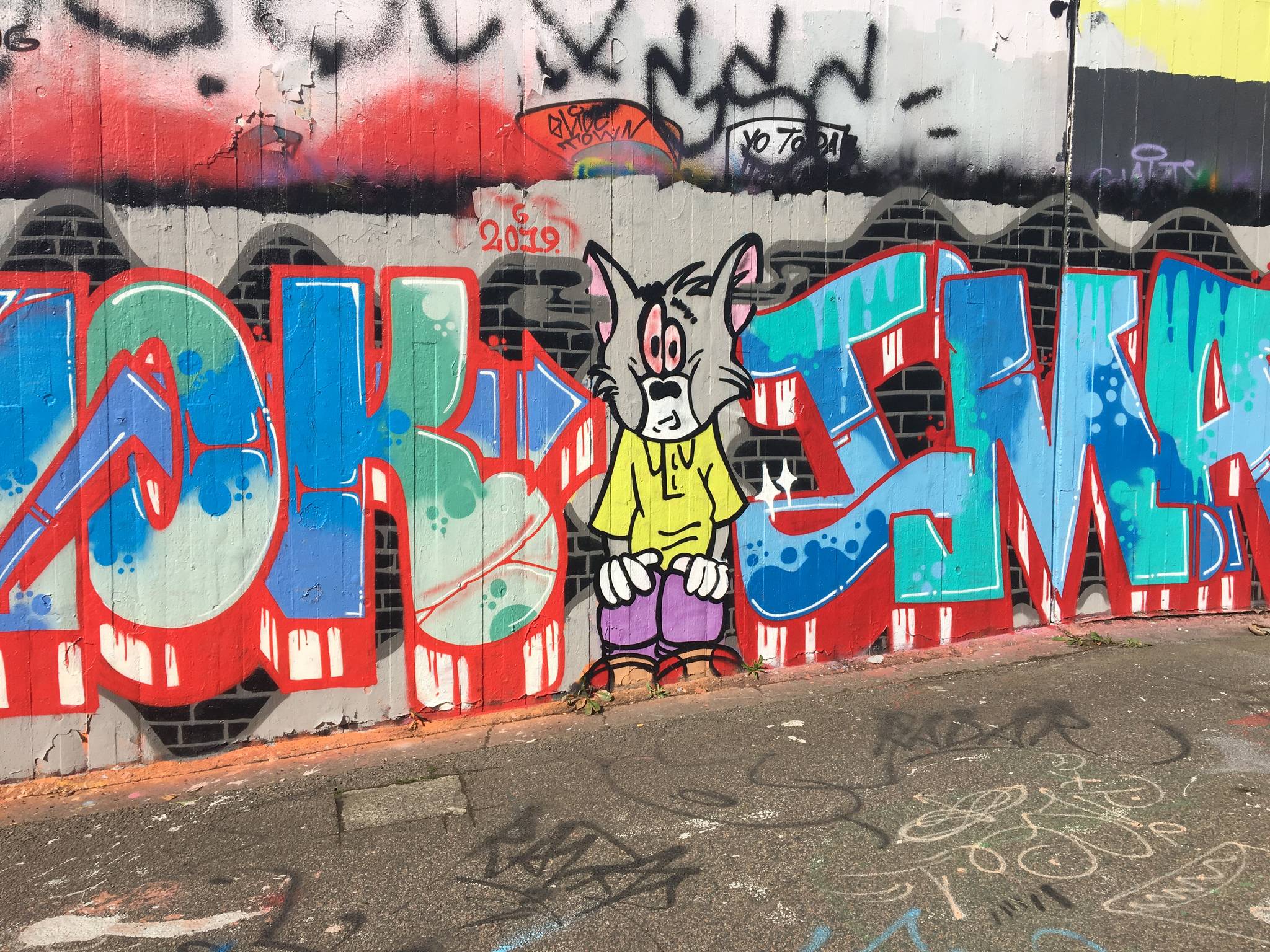 &mdash;Tunnel grafitti