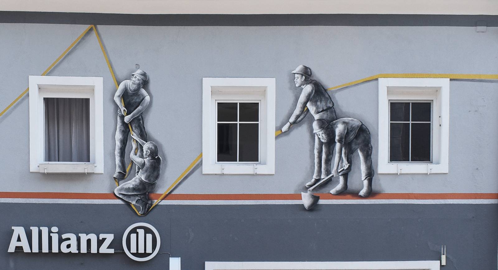 Aktrice&mdash;Insurance company house // EU kunstwaende