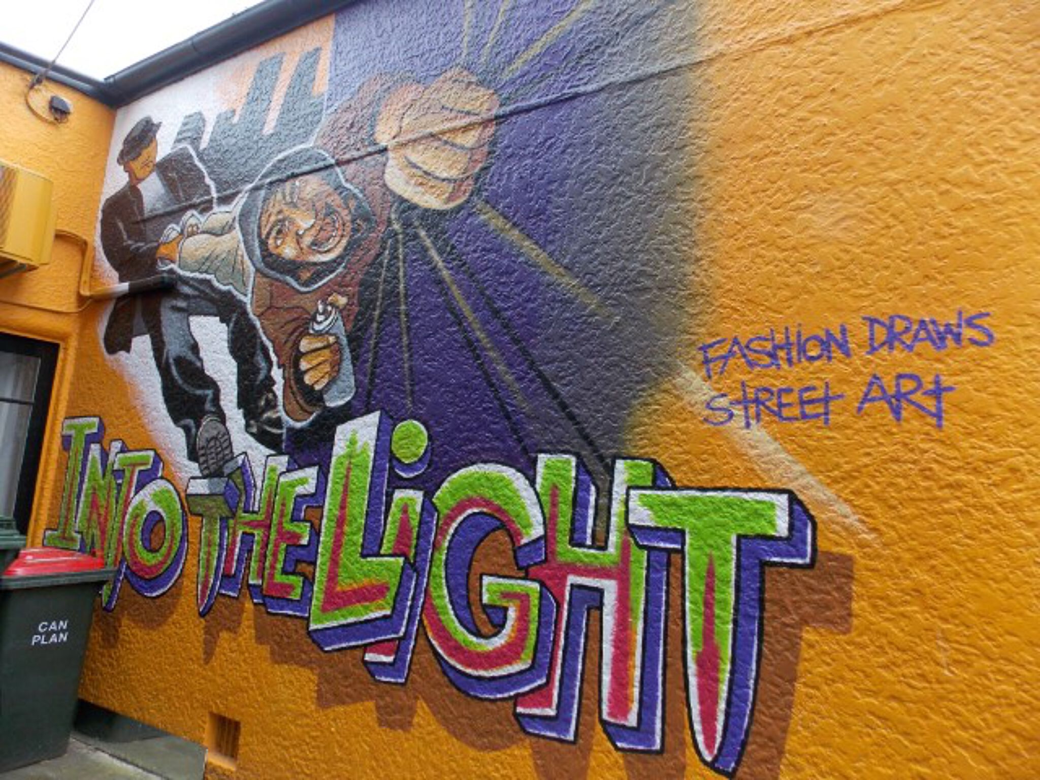 Chris Finlayson&mdash;Fashion Draws Street Art