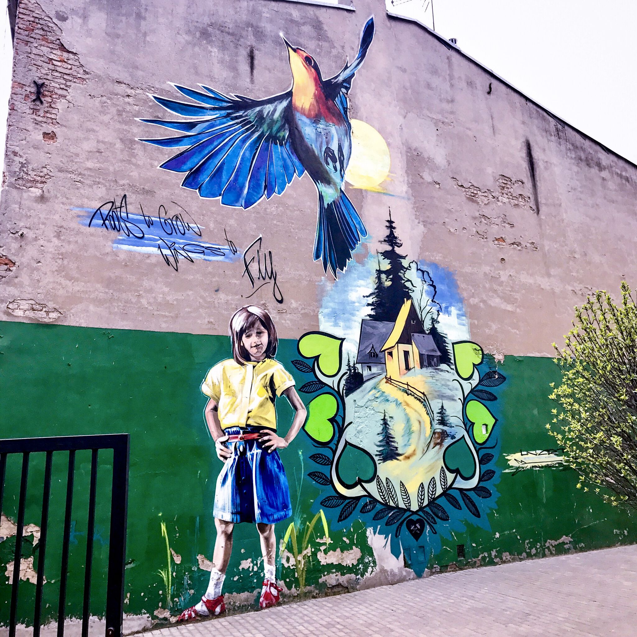 Axl Studio&mdash;Roots to grow, wings to fly
