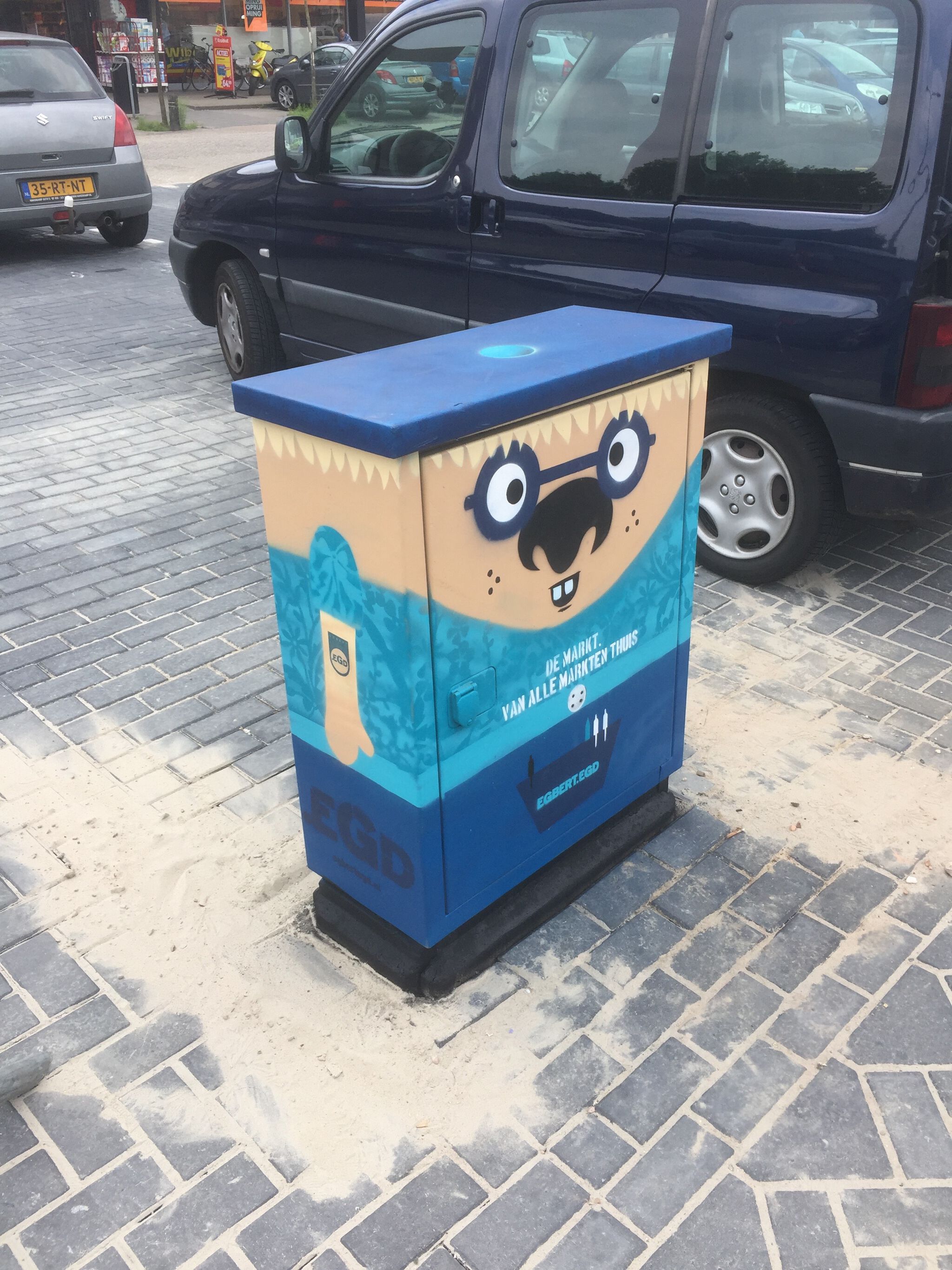 Egbert.EGD&mdash;4 Dears Market Merchant