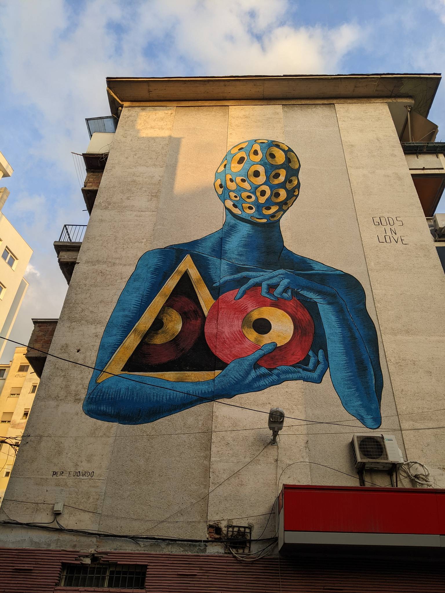 Gods in Love&mdash;Il Perturbante