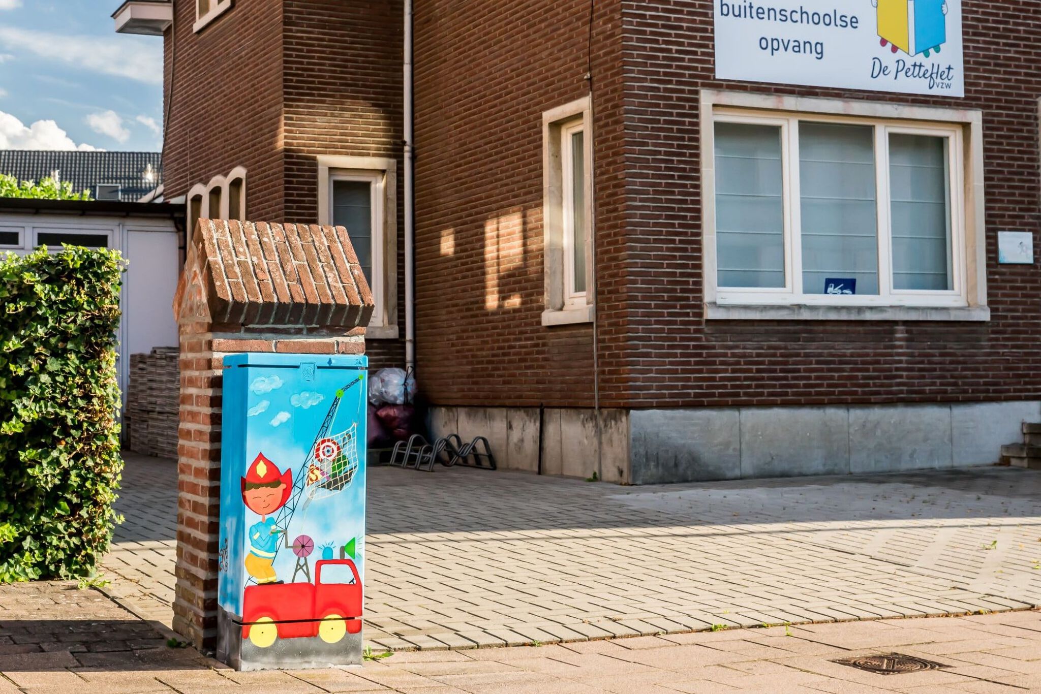 Leonora Verhoeven&mdash;Tour Elentrik - Helden redden helden!