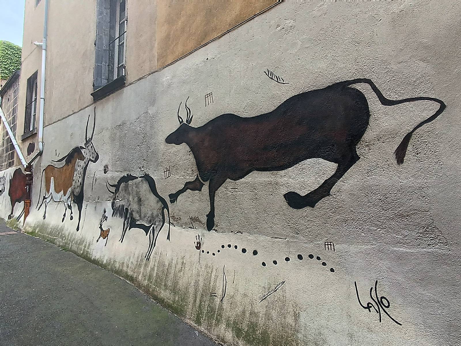 Lasco&mdash;Picturial Art