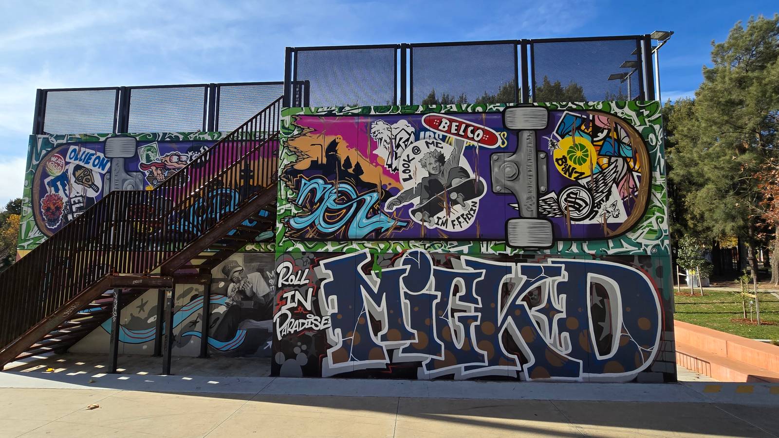 Houl&mdash;Belconnen Skate park Murals