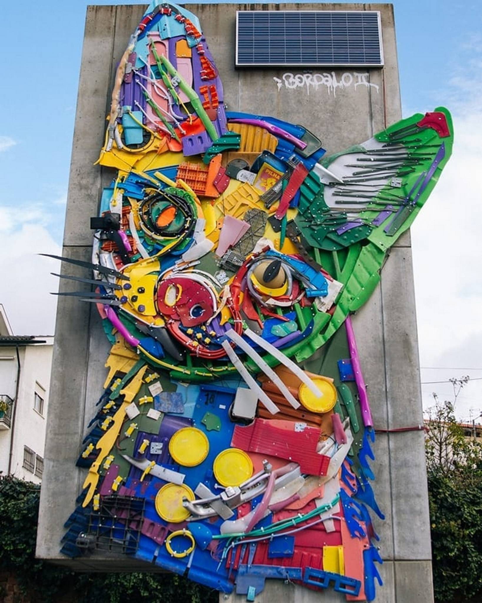 Bordalo ll&mdash;Lighted Wild Cat