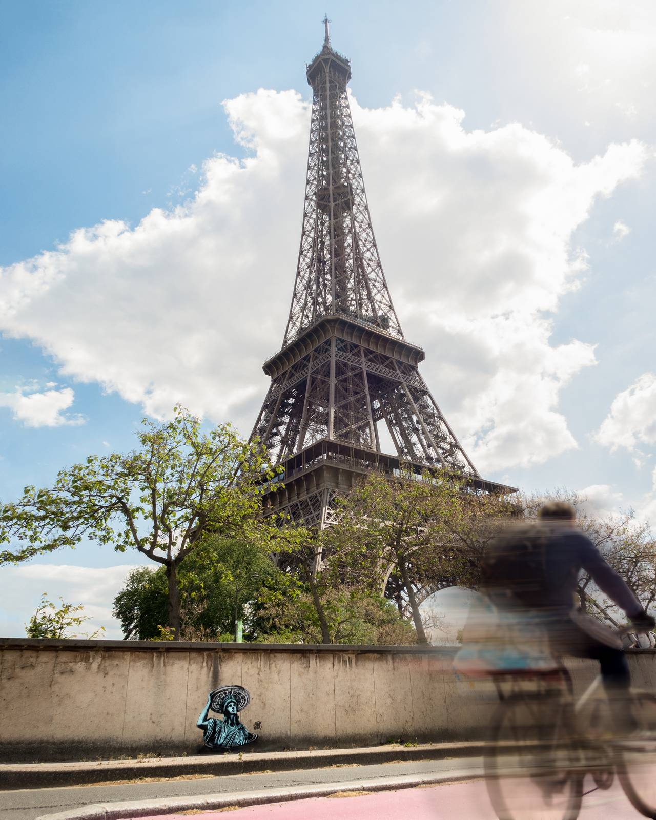 Falco&mdash;Back to Paris