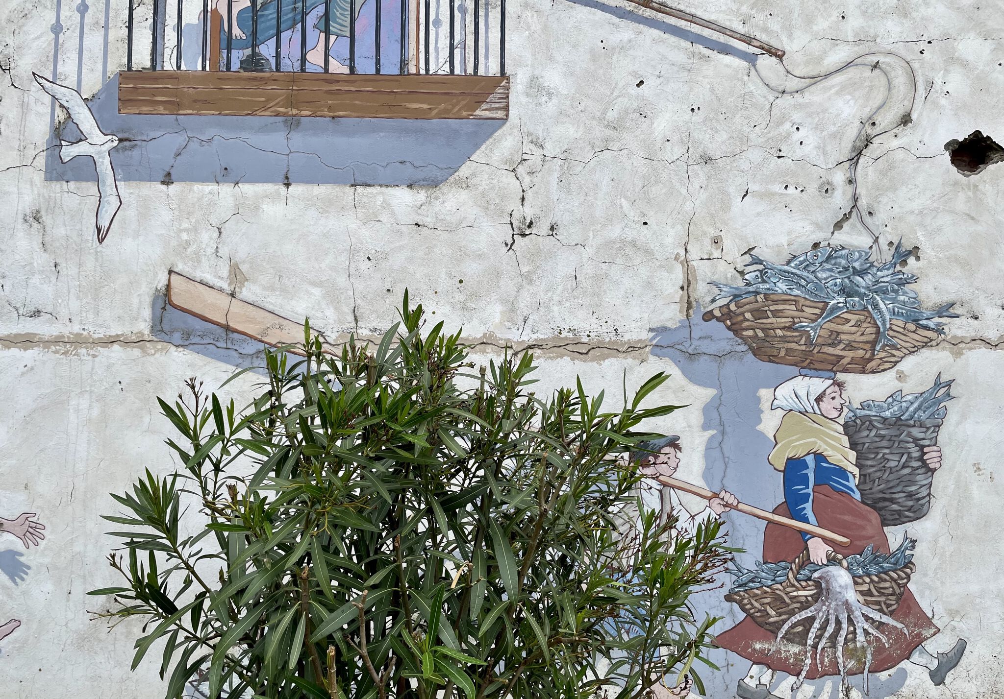 Chema Román, Manuel Fuentes, José Ramón Sánchez&mdash;Sotileza Building
