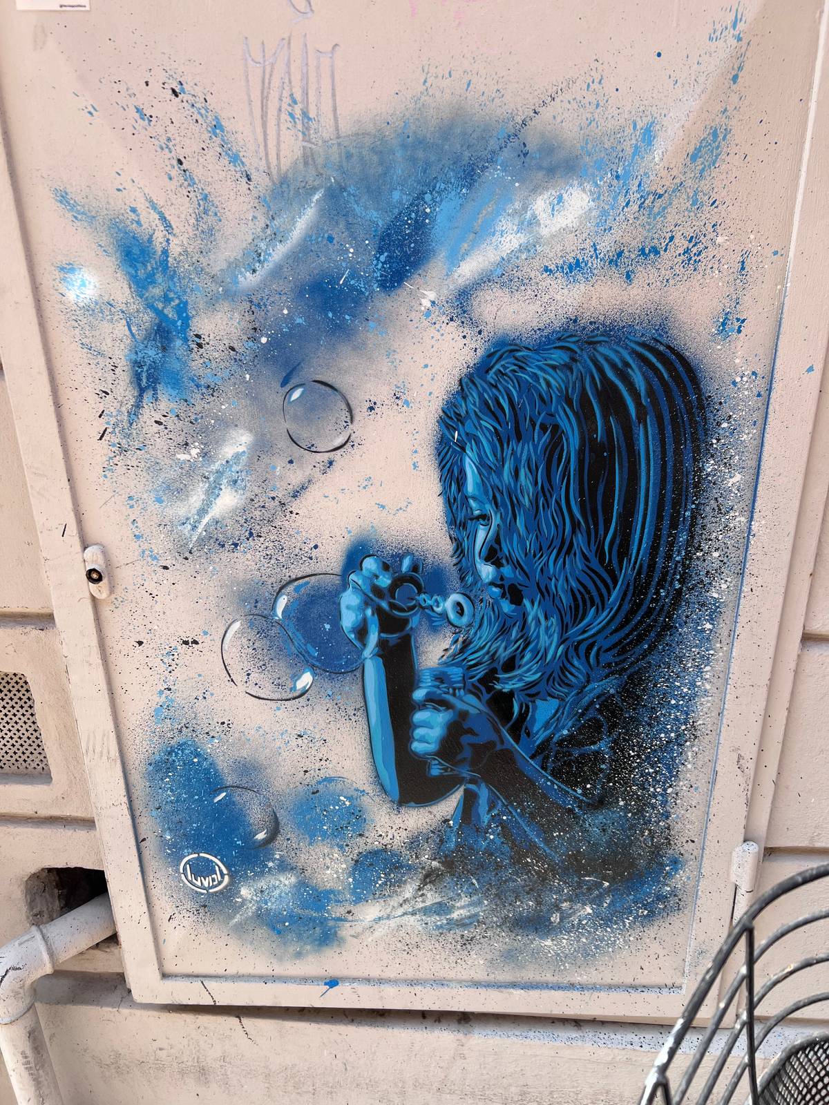 Luvol&mdash;Soap bubble