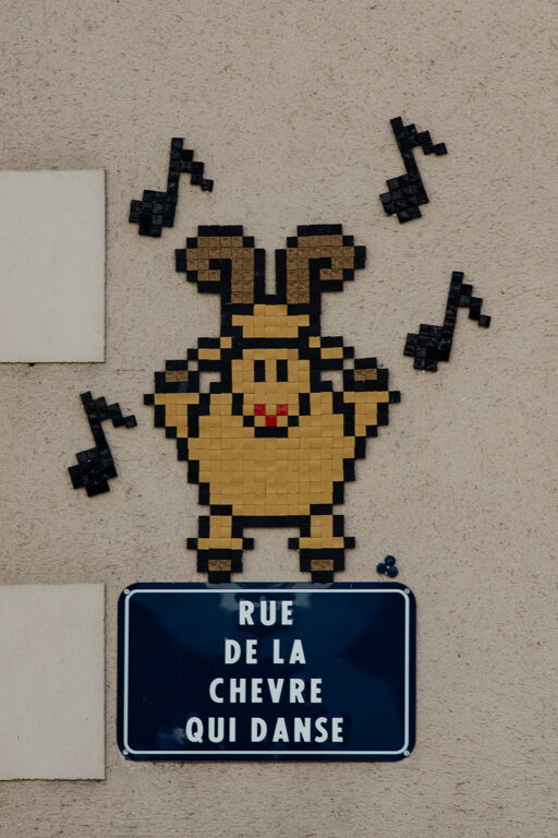 Rue de la chèvre qui danse