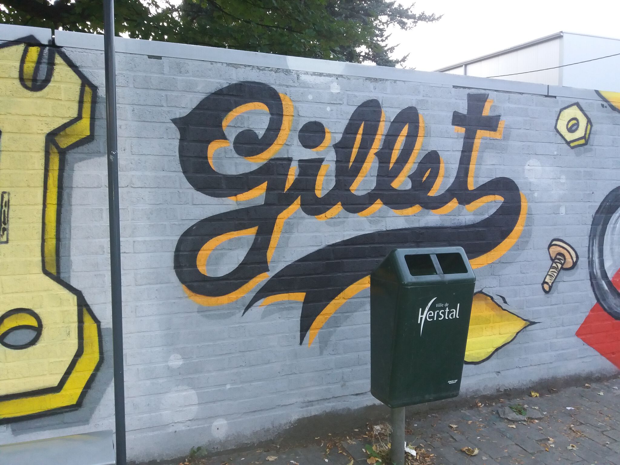 Soke - la cabane, les debrouillards&mdash;Herstal wall