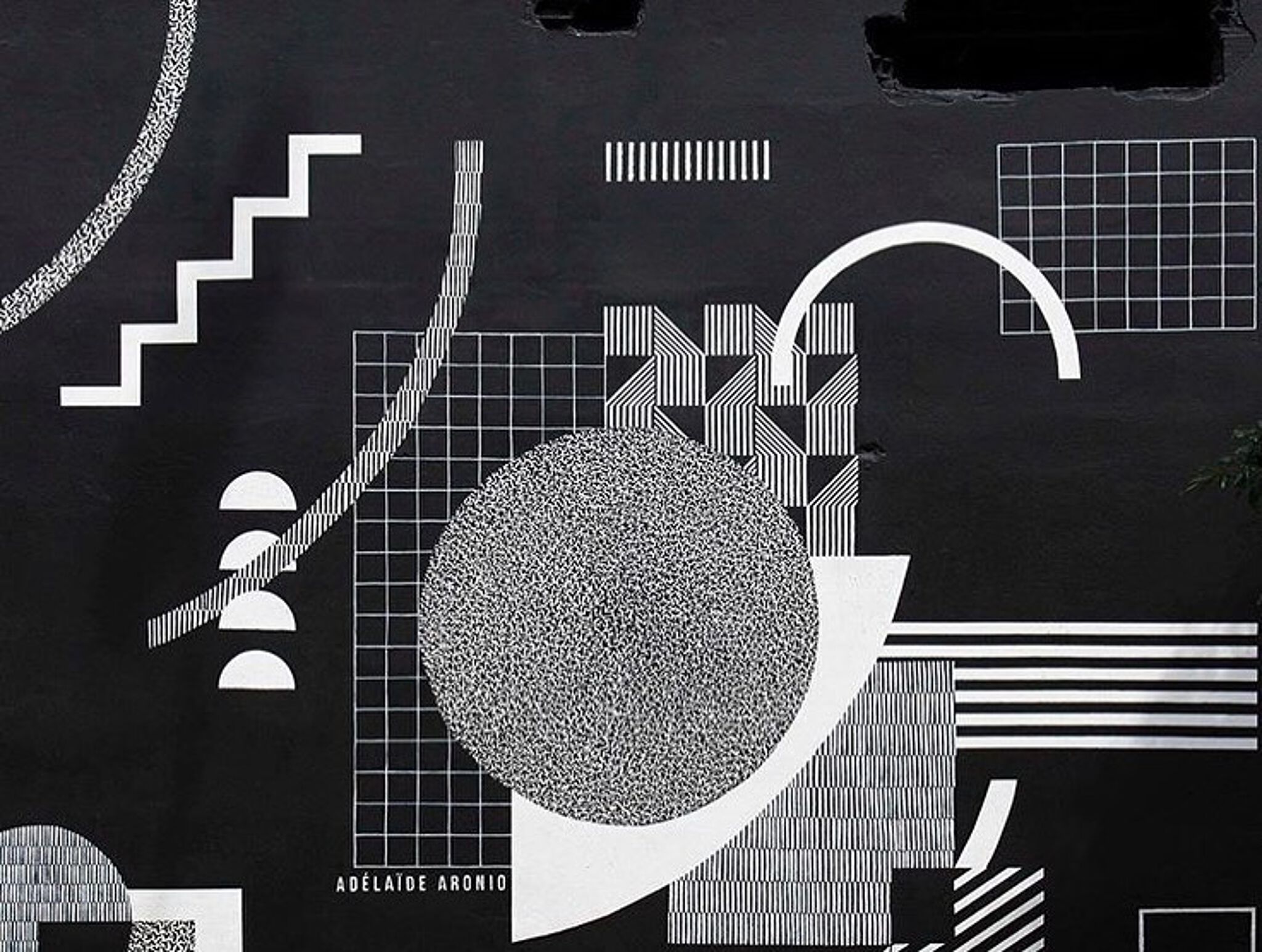 Adelaide Aronio&mdash;B and W geometry