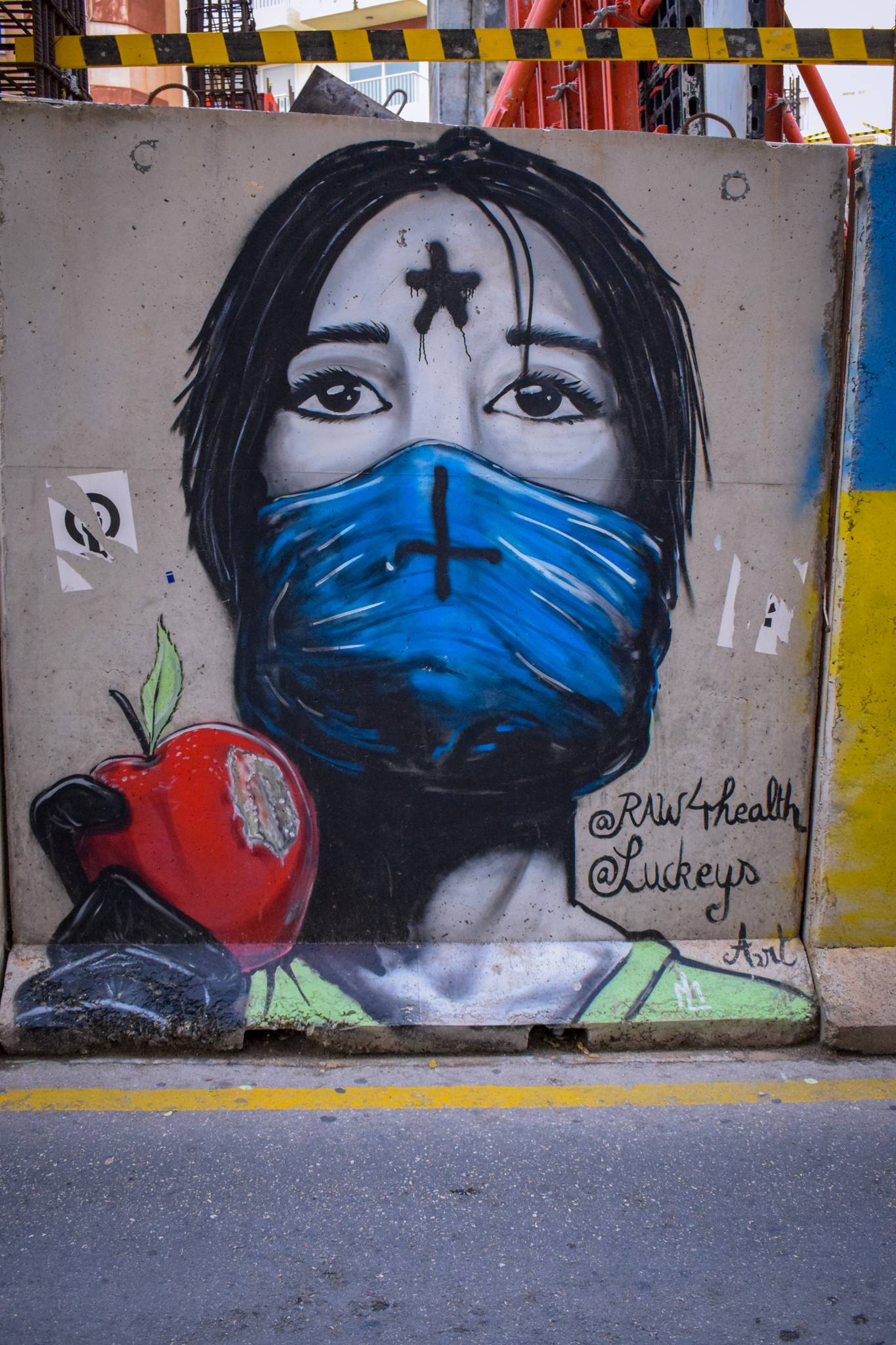 Luckeys Arts&mdash;Raw 4 Health