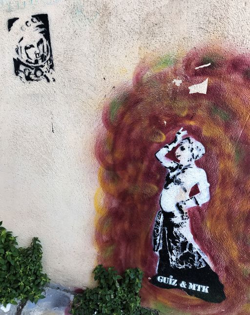 Guiz Stencils Rue de la Marine