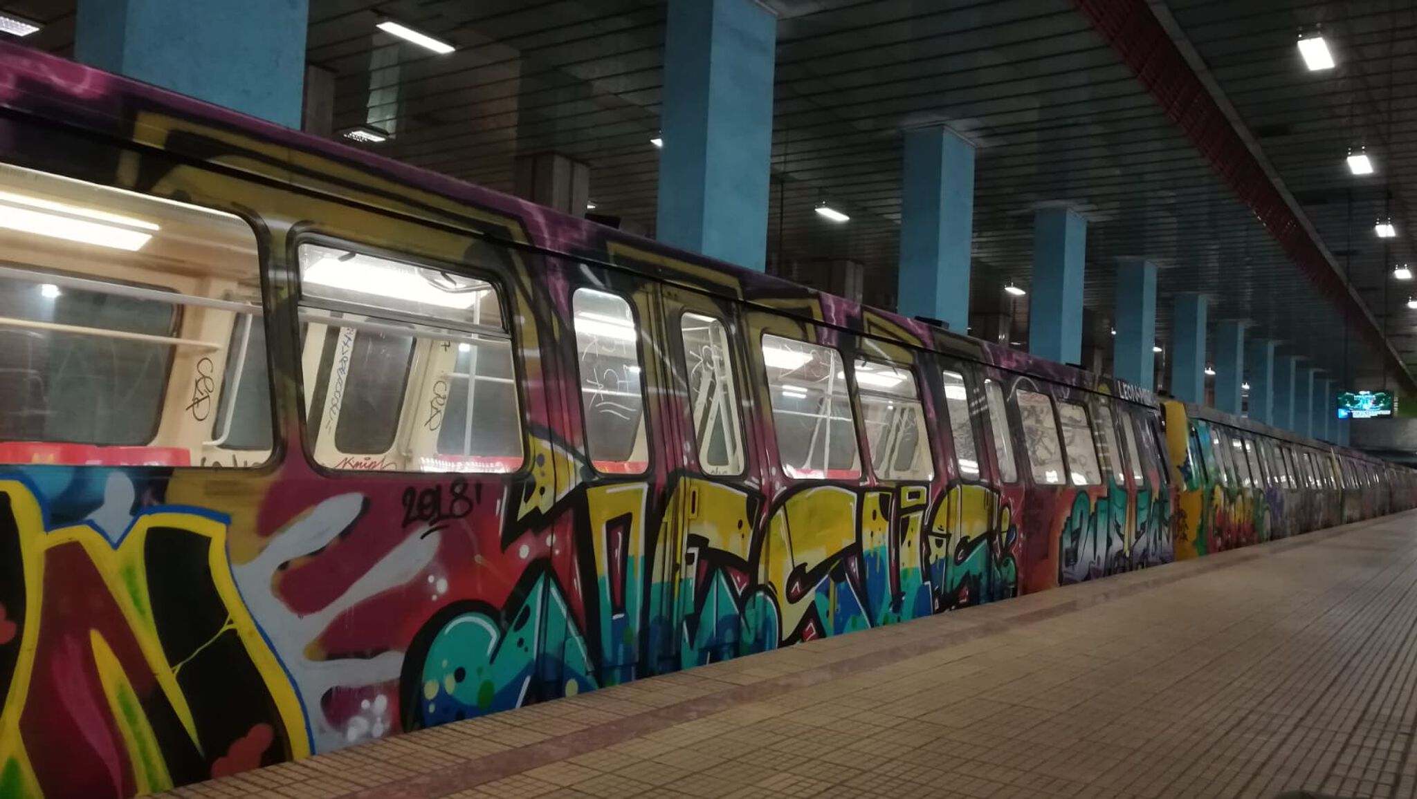 Unknown - Bucharest&mdash;Underground rainbow