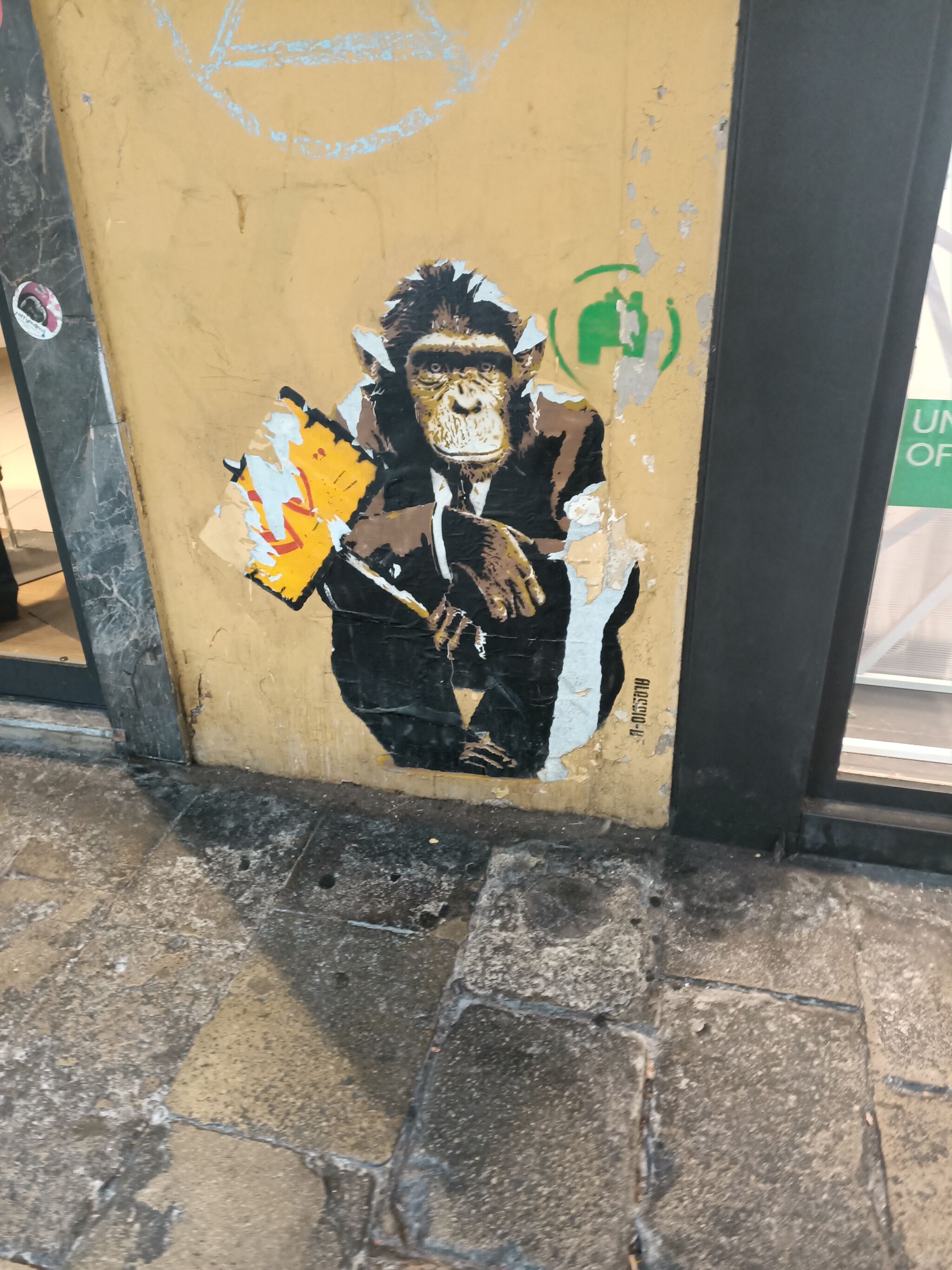 Alessio-B&mdash;Monkey