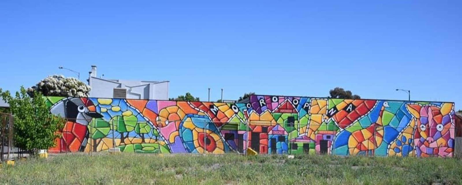 Tank Art&mdash;Mooroopna Education Activity Centre Mural