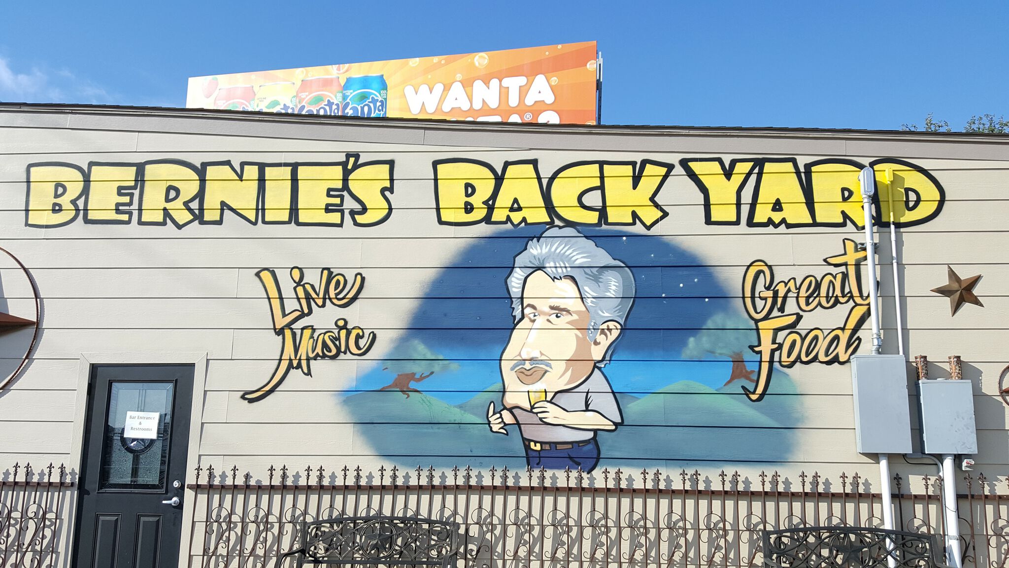Unknown - Houston&mdash;Bernie's Backyard