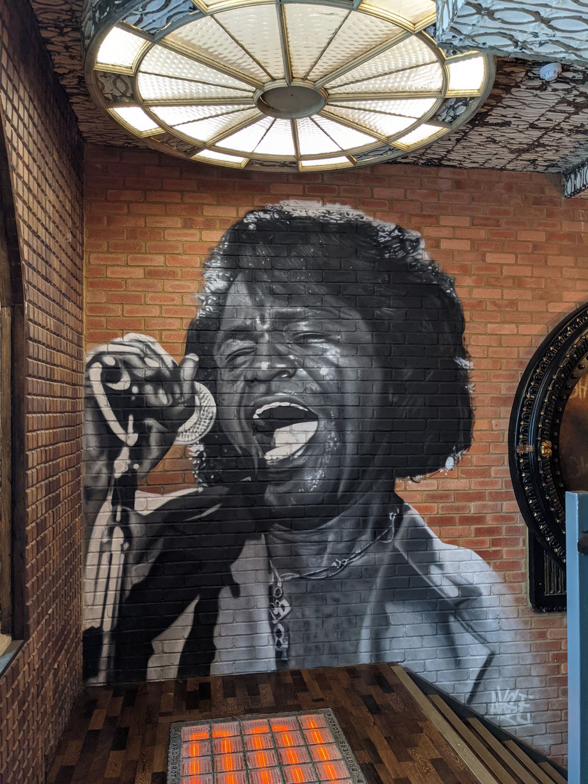 Akse&mdash;James Brown