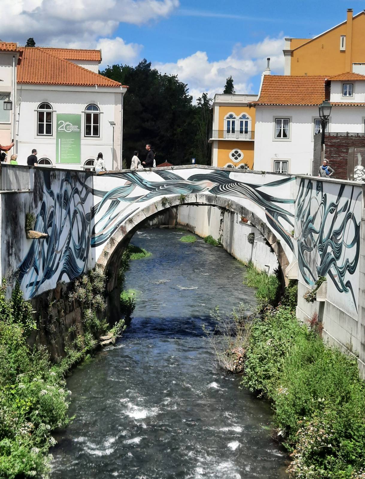 Pantonio&mdash;Pássaros no rio