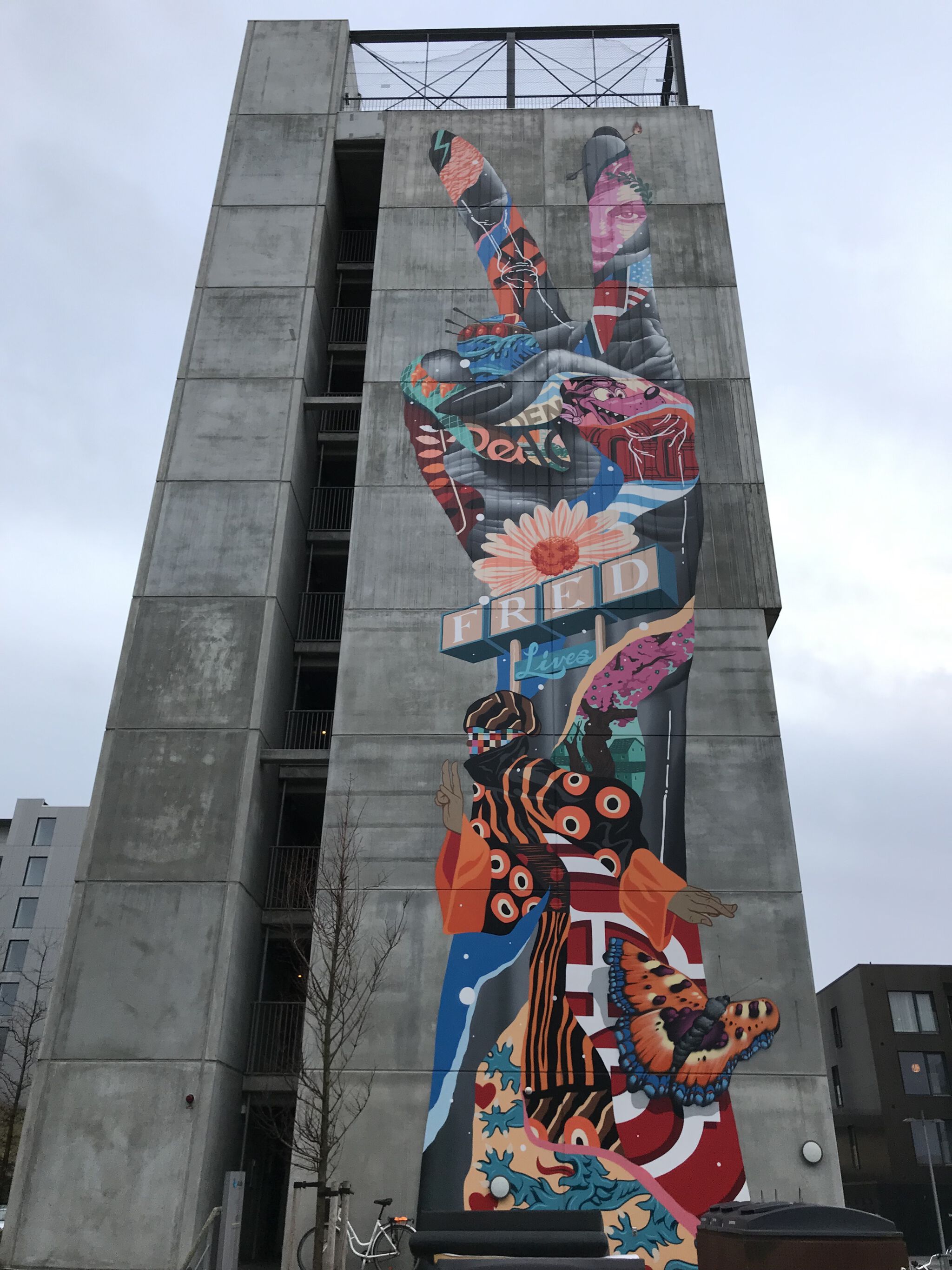Tristan Eaton&mdash;"Fred Lives (Peace Lives"