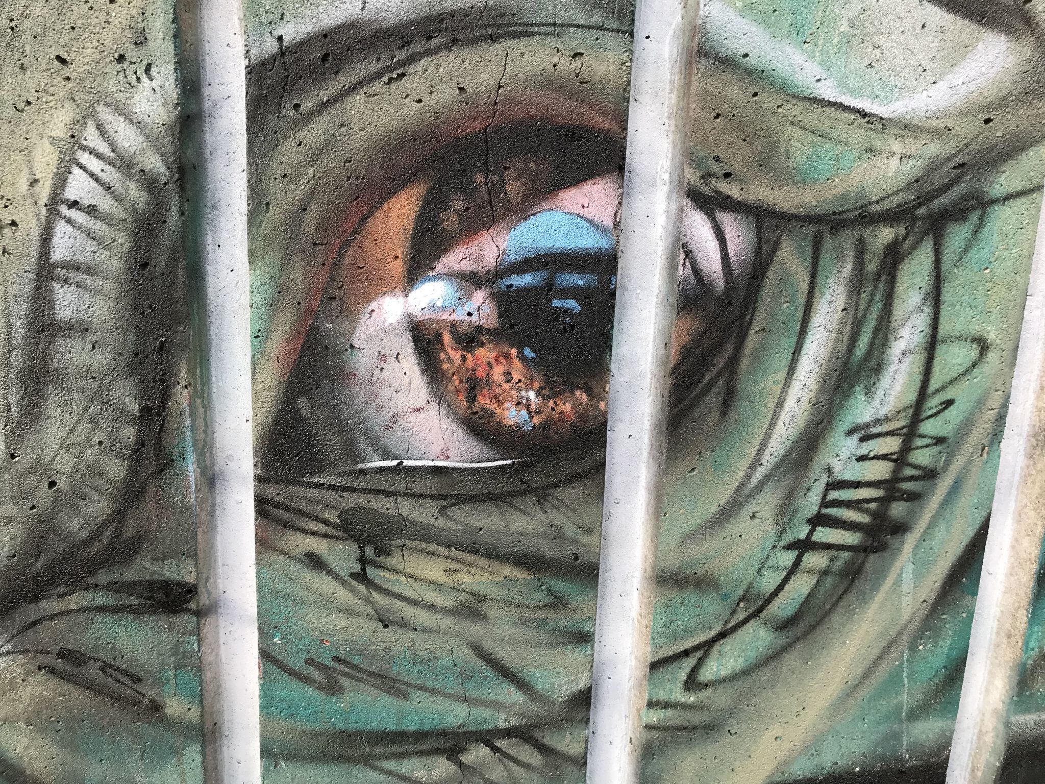 Herakut&mdash;“Your stories make me forget those prison bars“
