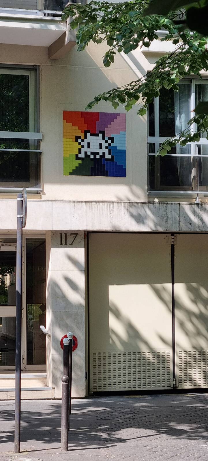 invader&mdash;PA_1352