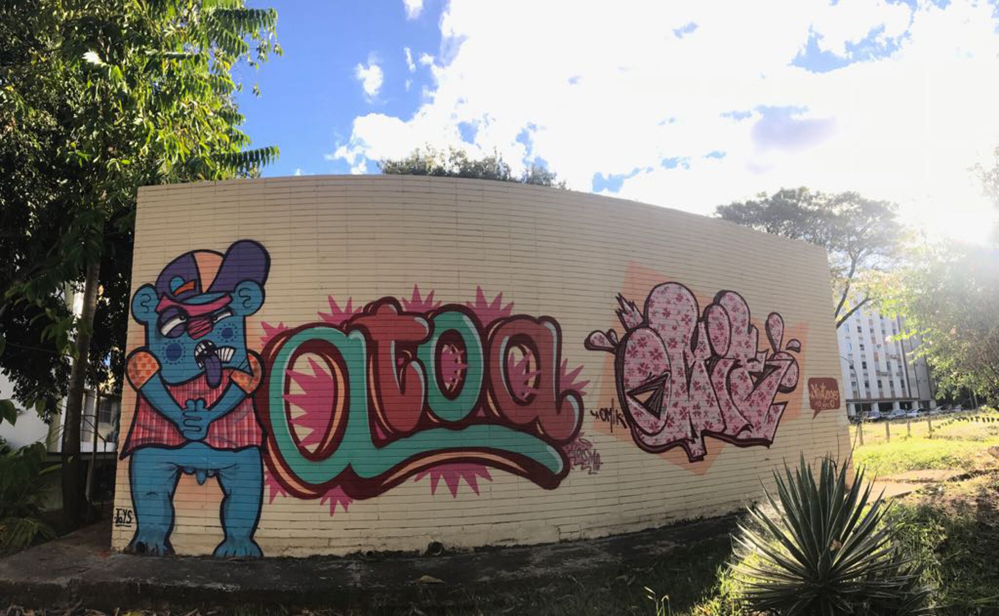 Toys, Atoismo, Omik&mdash;Colored with sunny day