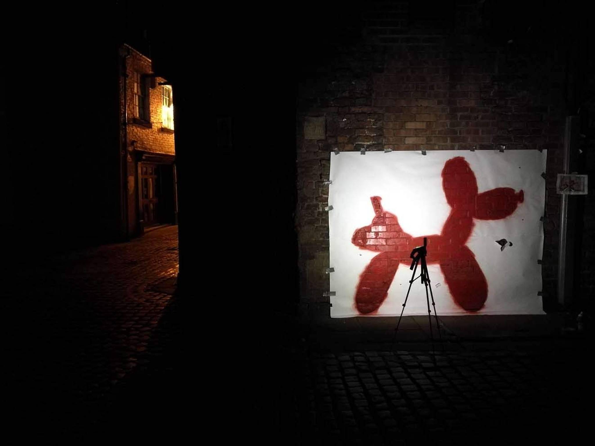 TABBY&mdash;Balloon Dog