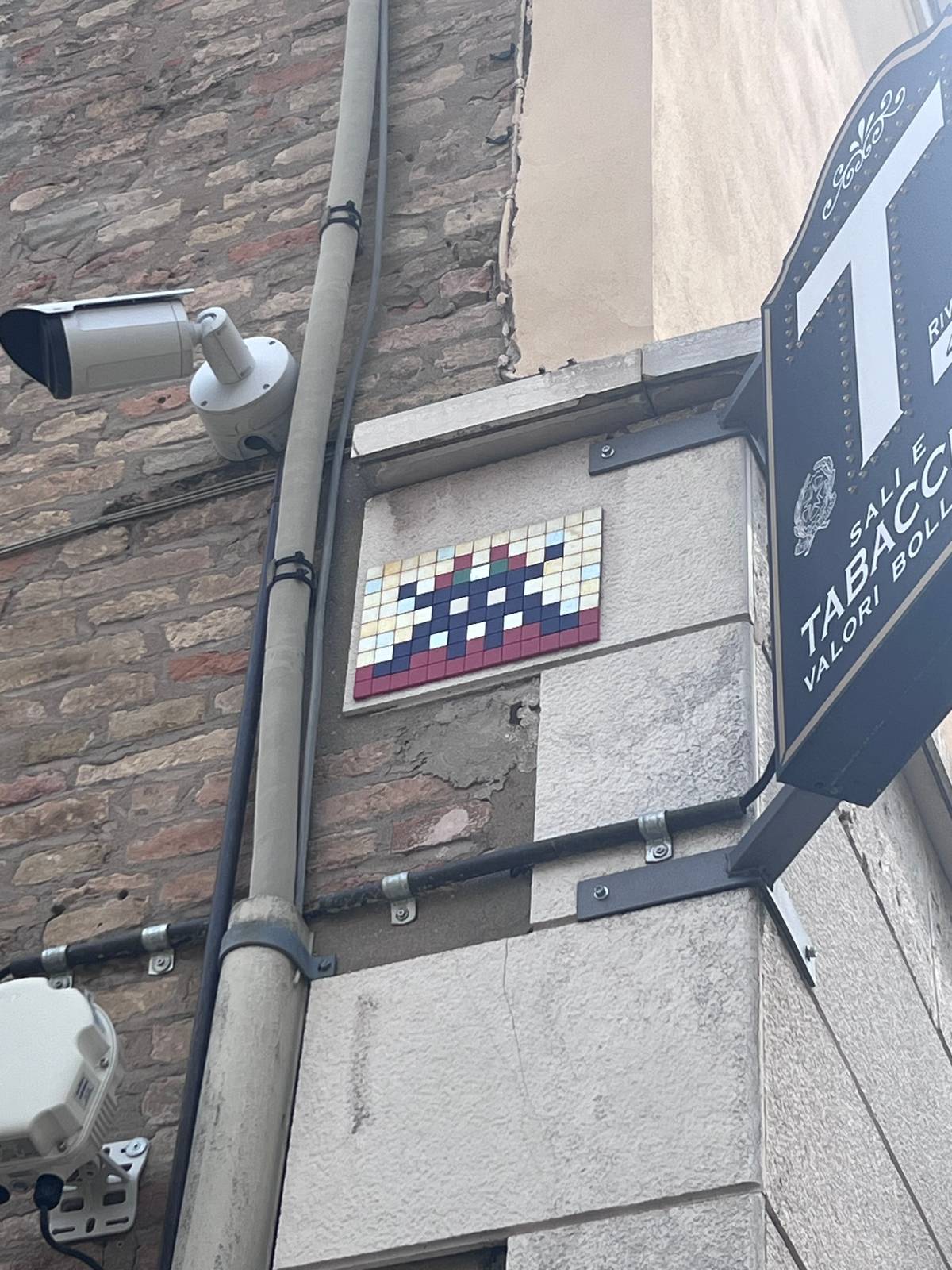 invader&mdash;RA_20