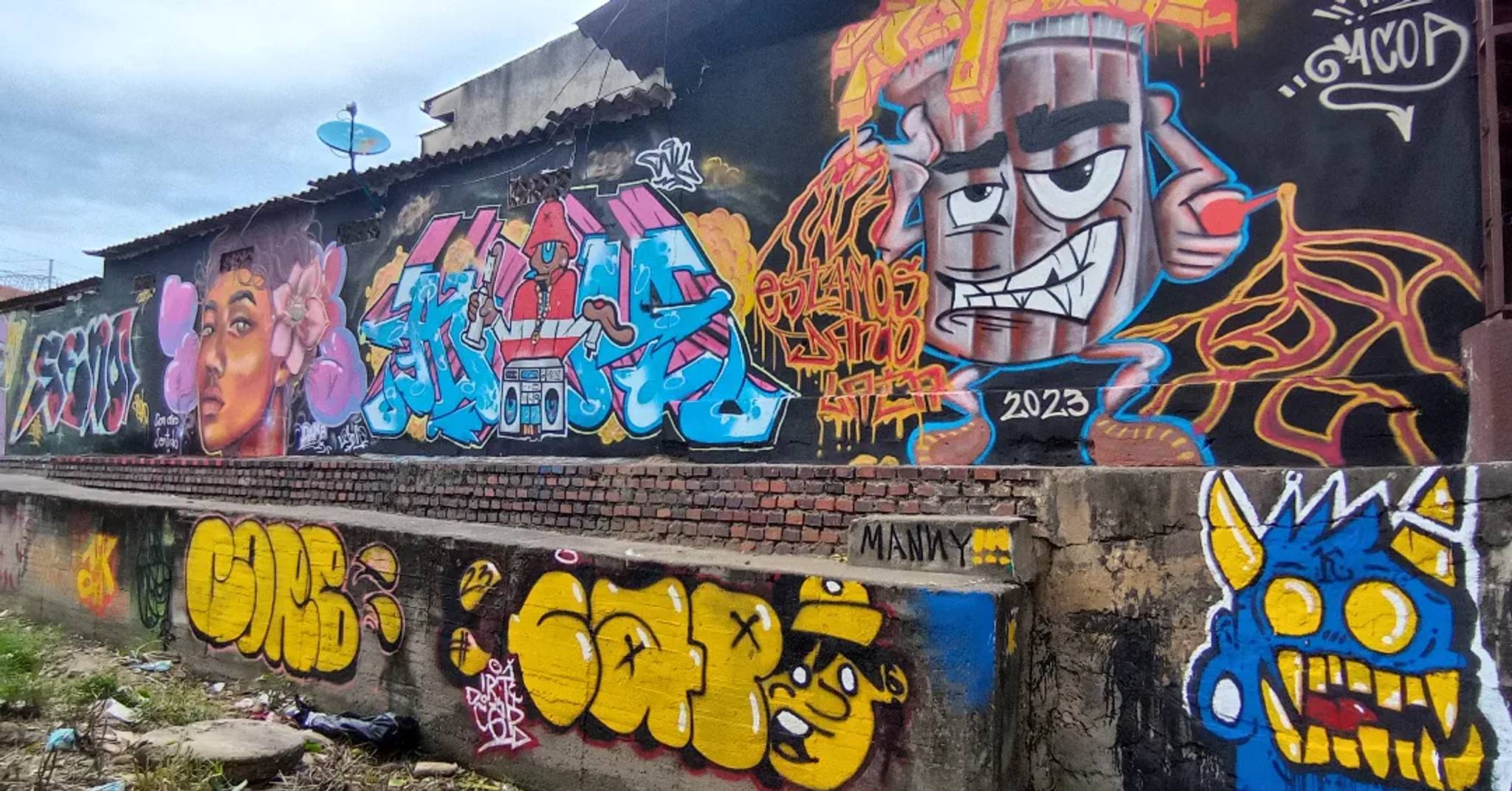 Spora, CNK Crew, Darwin Mazo (Dama), Manny, Ana Sánchez , Táriba, Snake, Seno, atom, Esquema Colectivo&mdash;Grafo y Rap