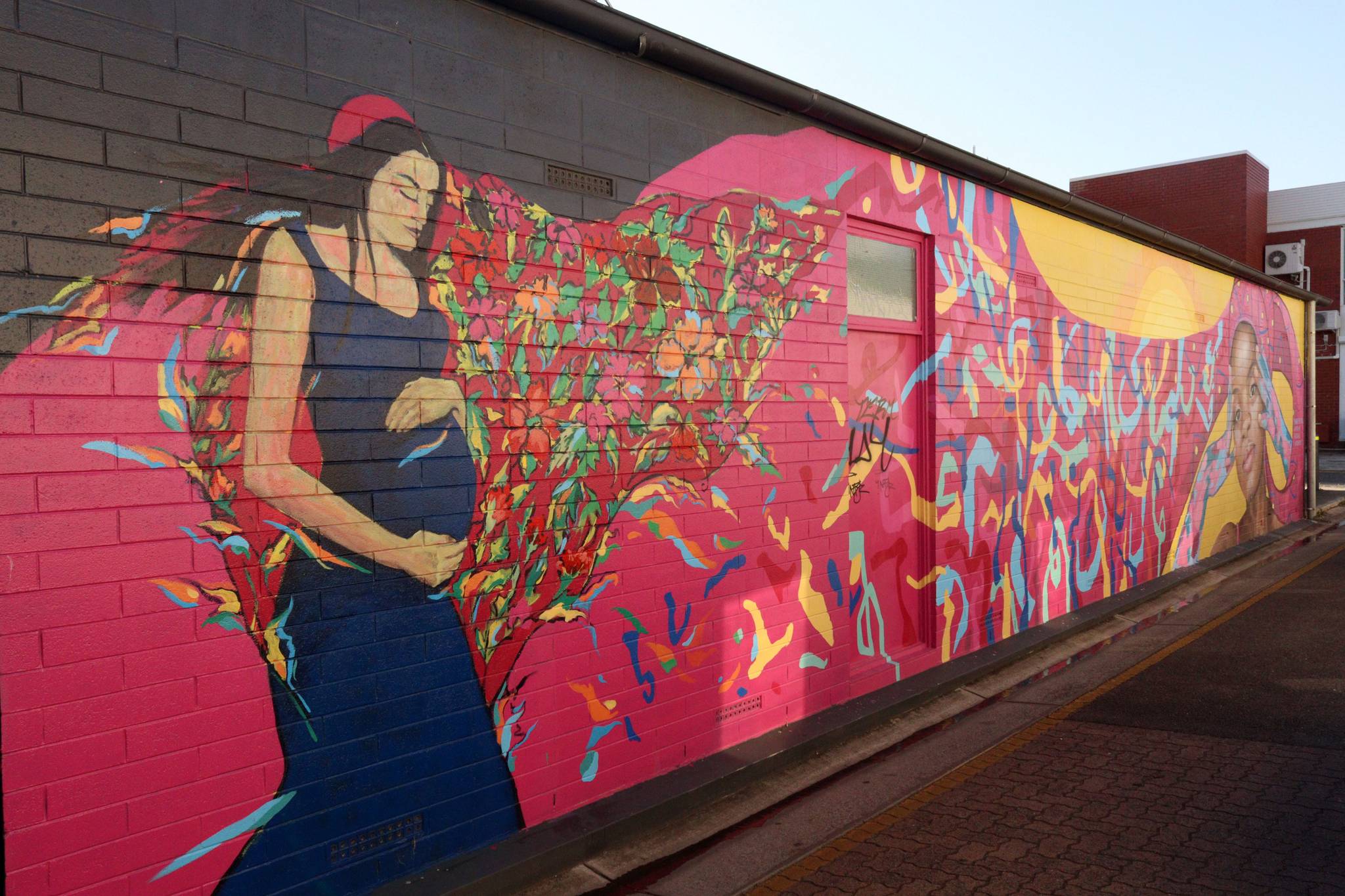 Arlon Hall, Marjan Afrouzfar, Katira Art&mdash;undefined