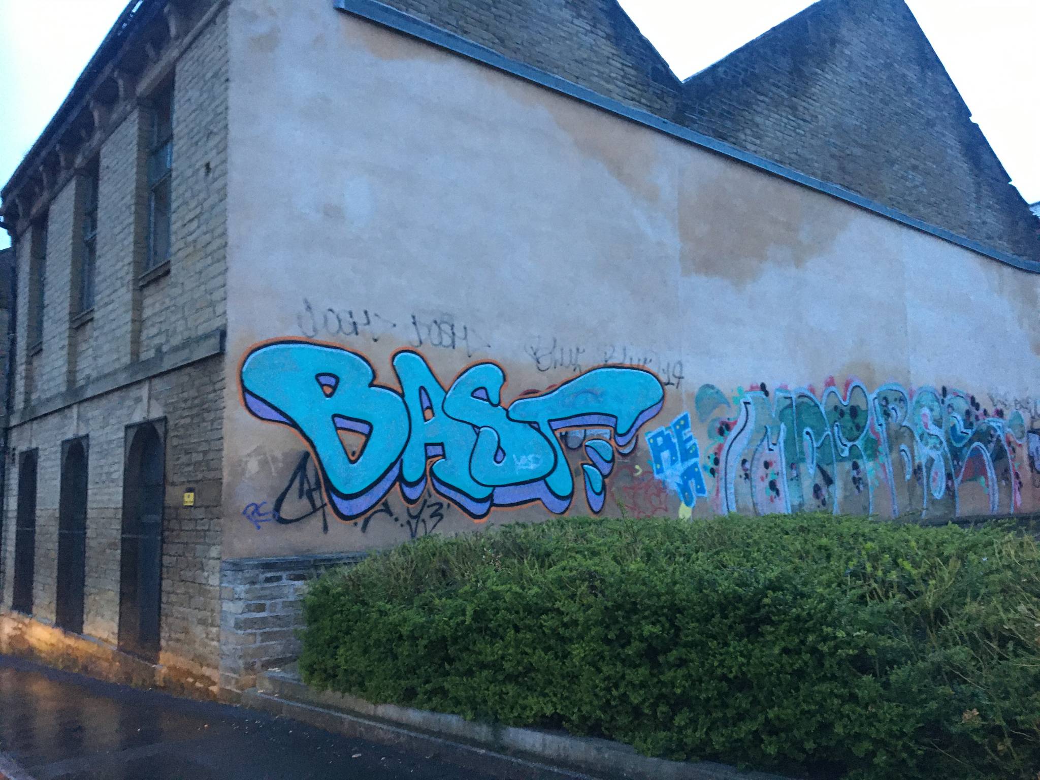 &mdash;Burnett St Carpark Free Wall