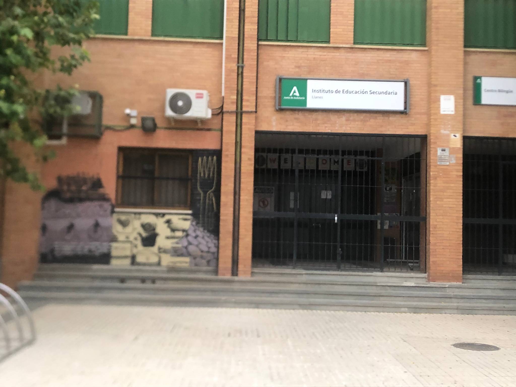 Unknown - Sevilla&mdash;Instituto Llanes- Centro bilingüe
