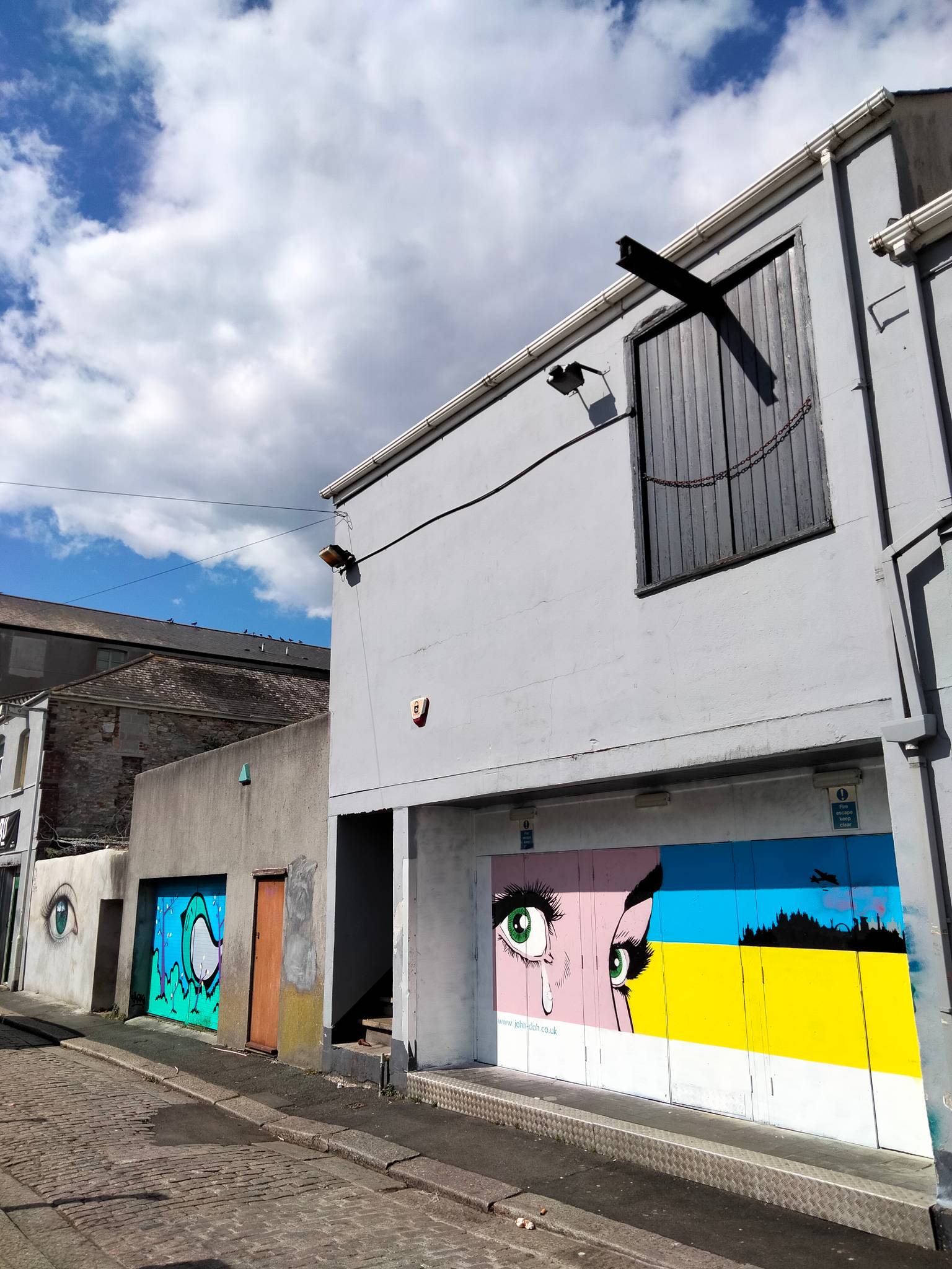 My Dog Sighs&mdash;Plymouth Eye