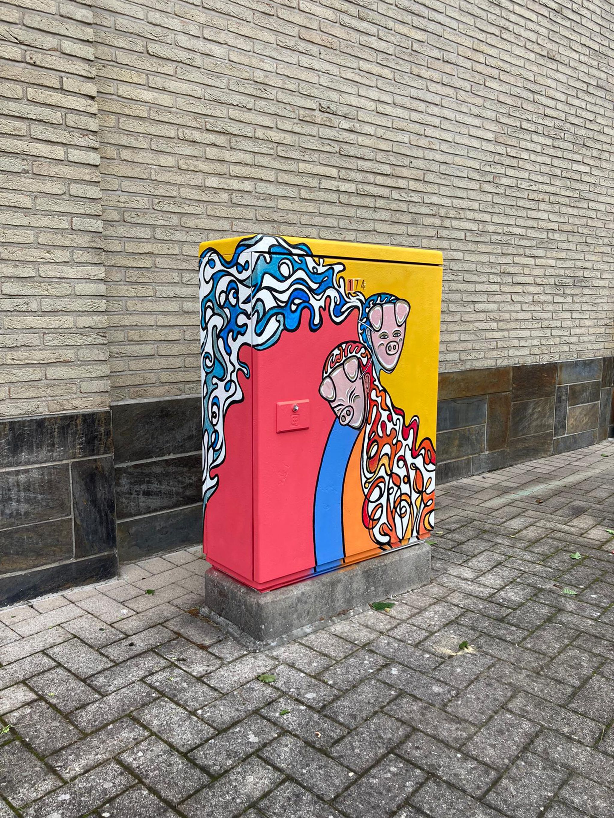 Sarina Mannaert&mdash;Tour Elentrik - Les amants de cochon