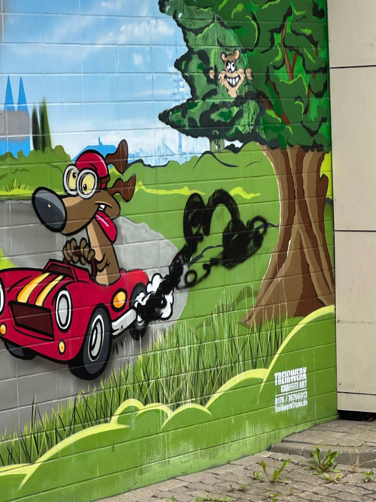 Treibwerk Graffiti Art&mdash;Esso Tankstelle am Stern