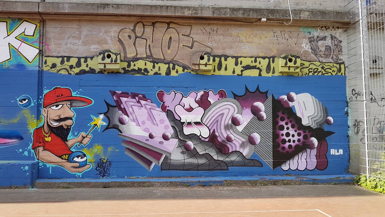 Gleis 8  - Team&mdash;Farben an den Bunker