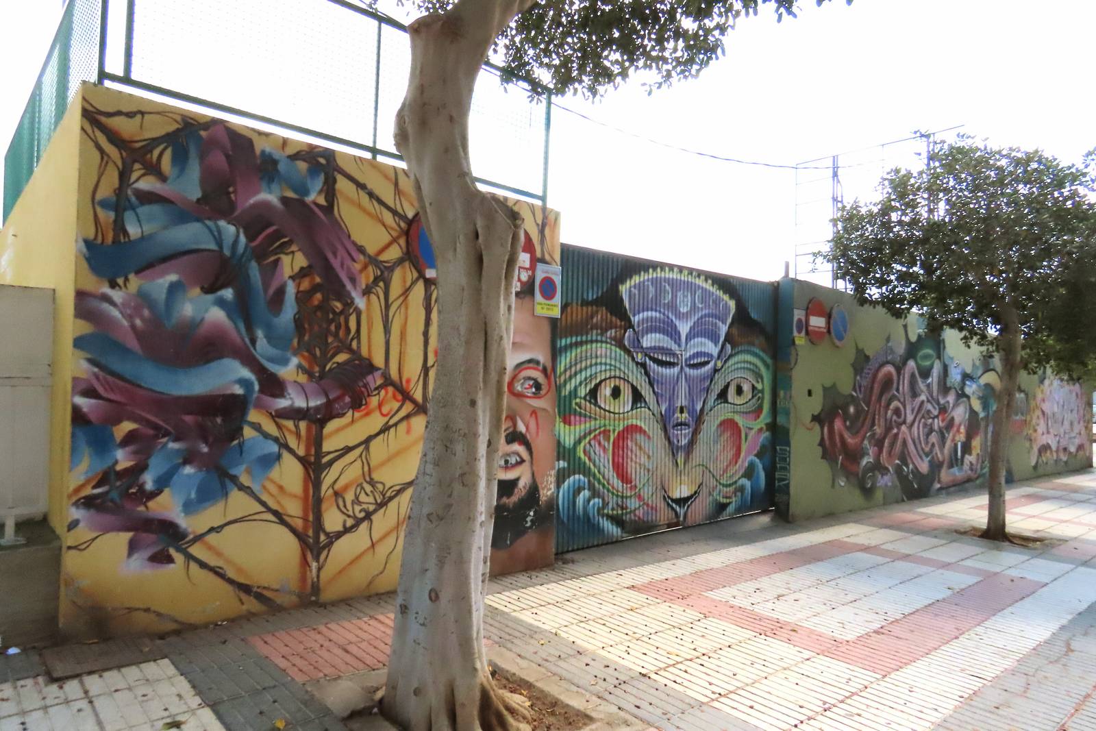 &mdash;Vecindario