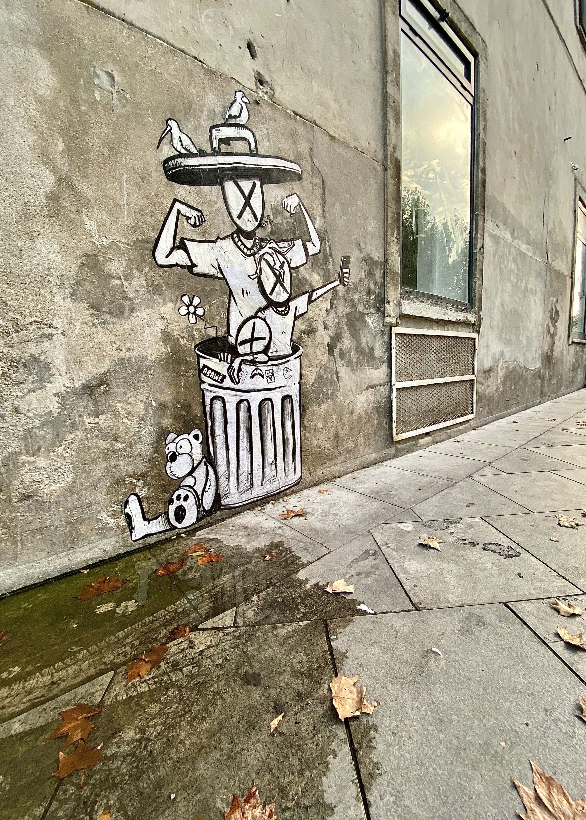 Mara&mdash;The Rubish Bin