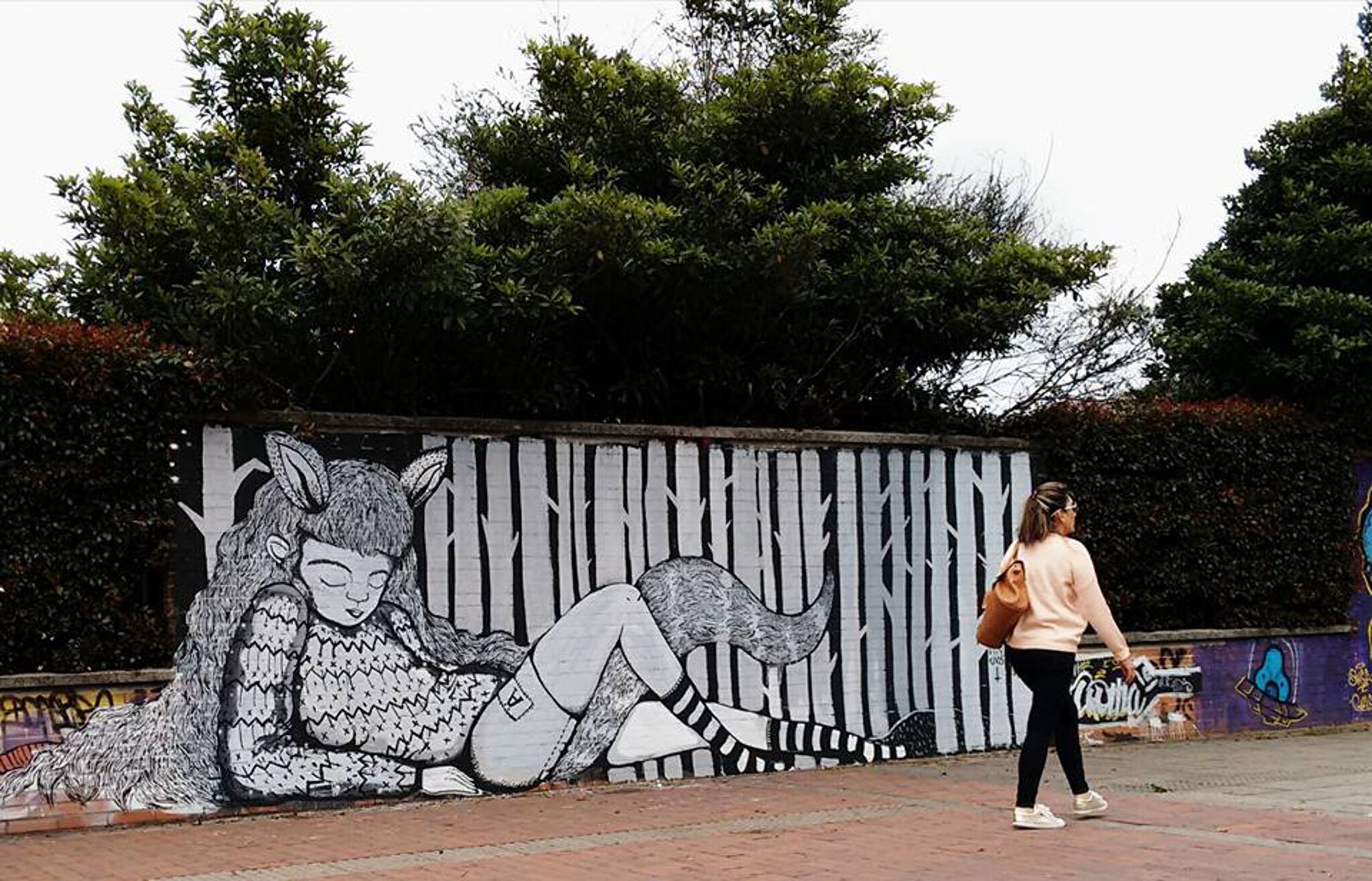 Unknown - Bogota&mdash;Reclining woman - Mujer recostada