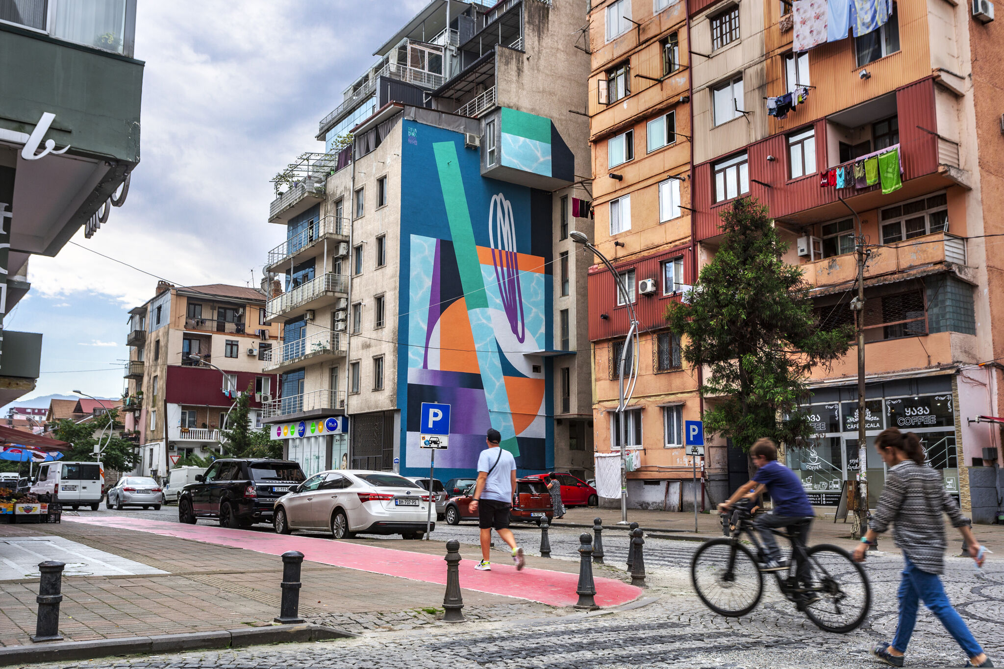 Roberto Rivadaneira&mdash;Abstract